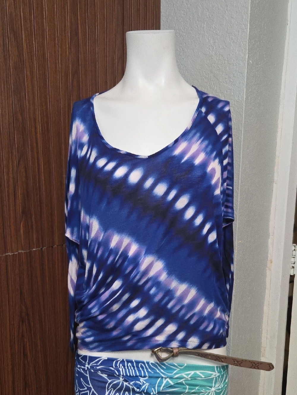 Express Blue and White Tie-Dye Scoop Neck Tunic Xsmall Sz [1146]